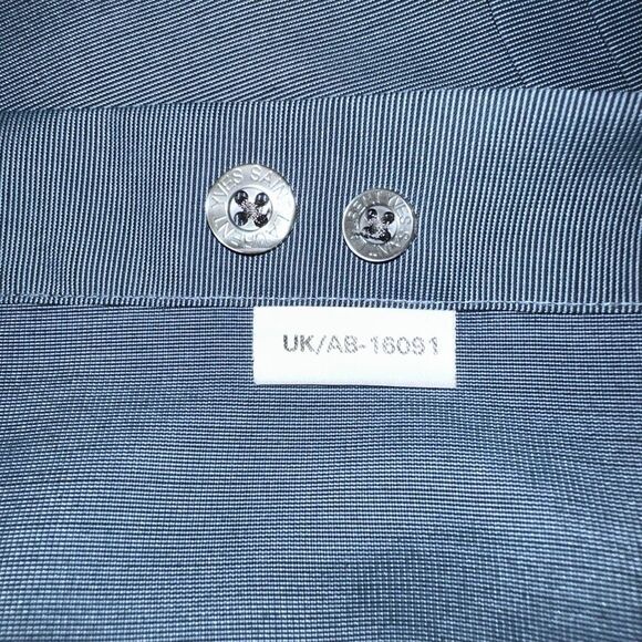 Beautiful YSL Button Down. Worn very lightly. - Picture 5 of 5